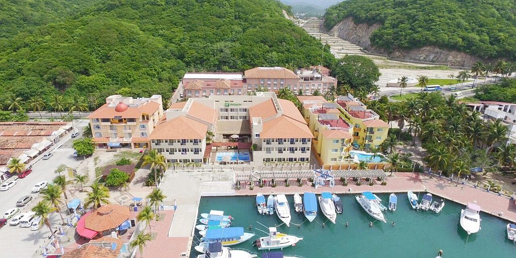 aerial view of the Holiday Inn in Hutulco close to the main docks 