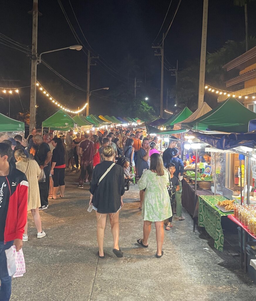 large crowds at the popular Fishermans Night Market in Koh Samui