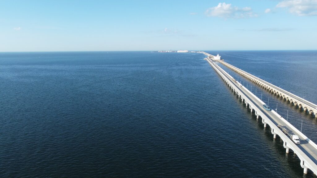 two long roads going deep into the waters of the Gulf Of Mexico used to access Progreso Cruise Port / Merida to Progreso 