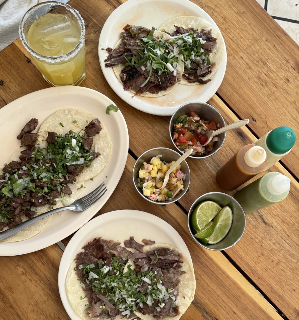 sirlion tacos with pico de gallo, and drinks being served at Don Sirloin in Playa Del Carmen 