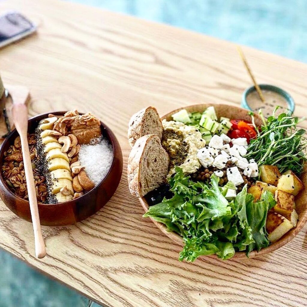 two different healthy bowls being served at Walu Bowls Karon
