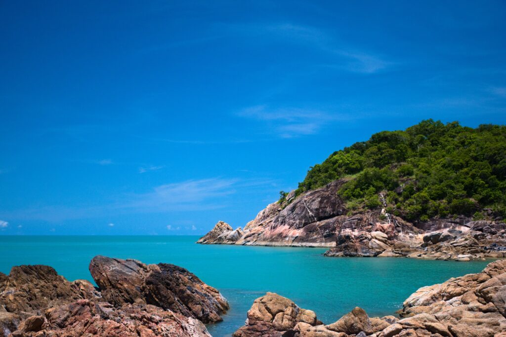 stunning turquoise waters and rocks along the coastline of Koh Samui, Thailand