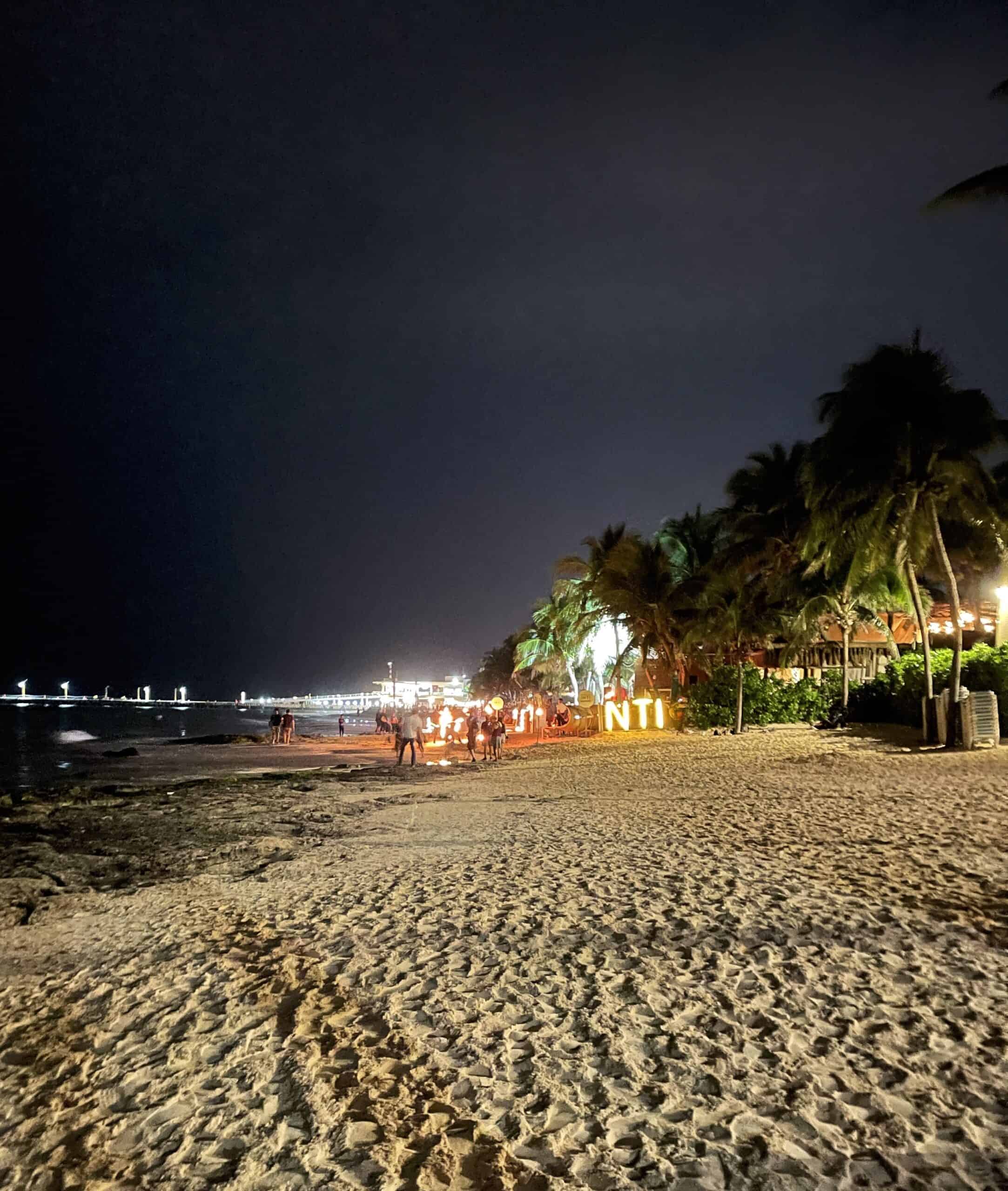 things to do in playa del carmen at night