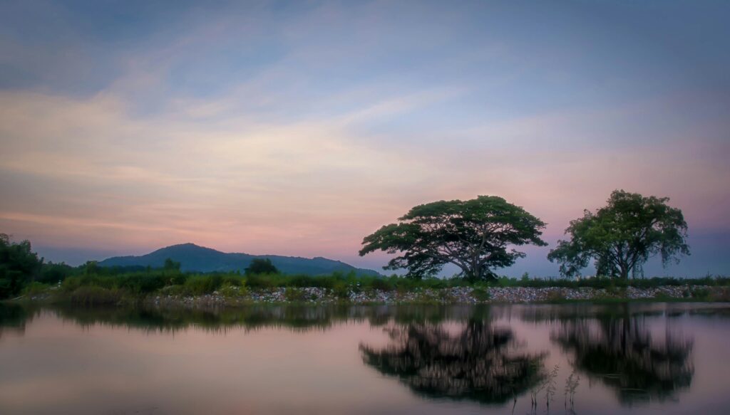cotton candy skies over a beautiful lake in Hua Hin