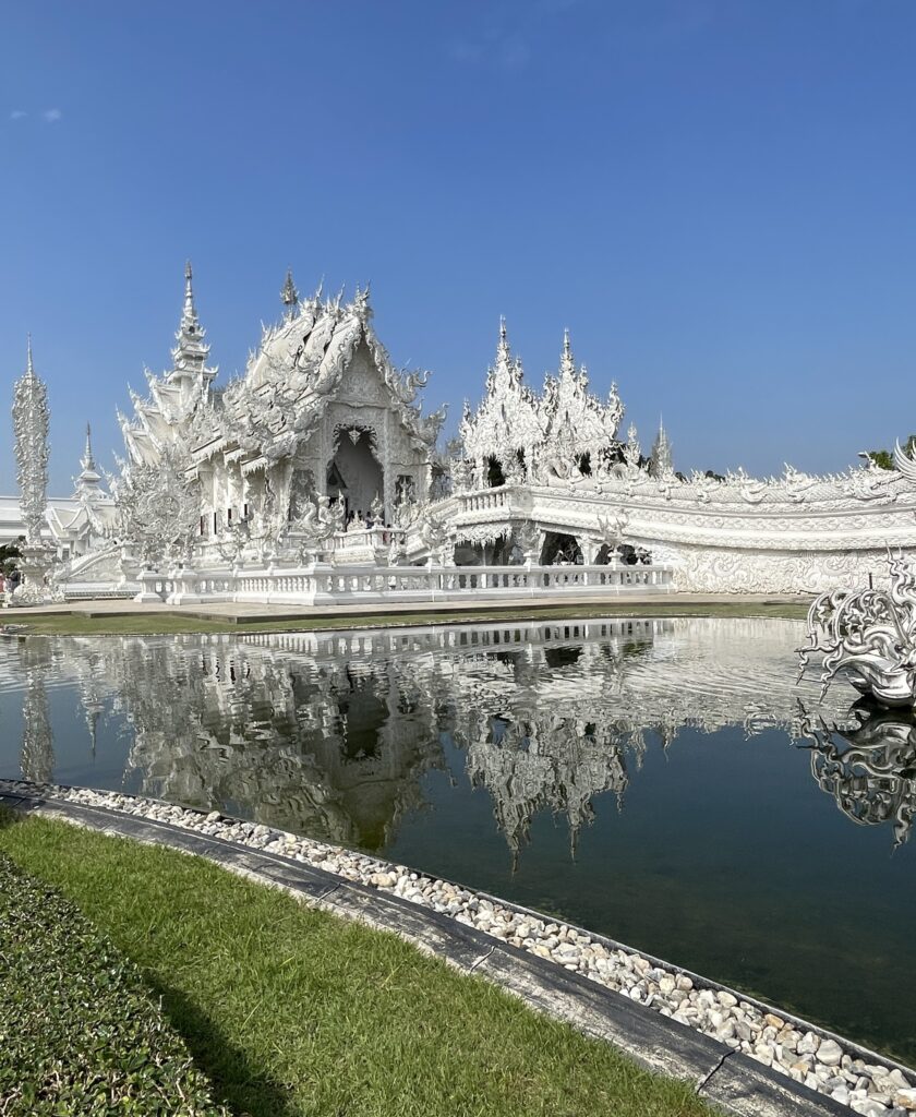 photo of the elaborate famous White Temple in Chiang Rai