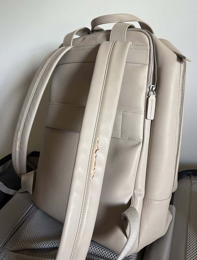 Monos metro backpack straps